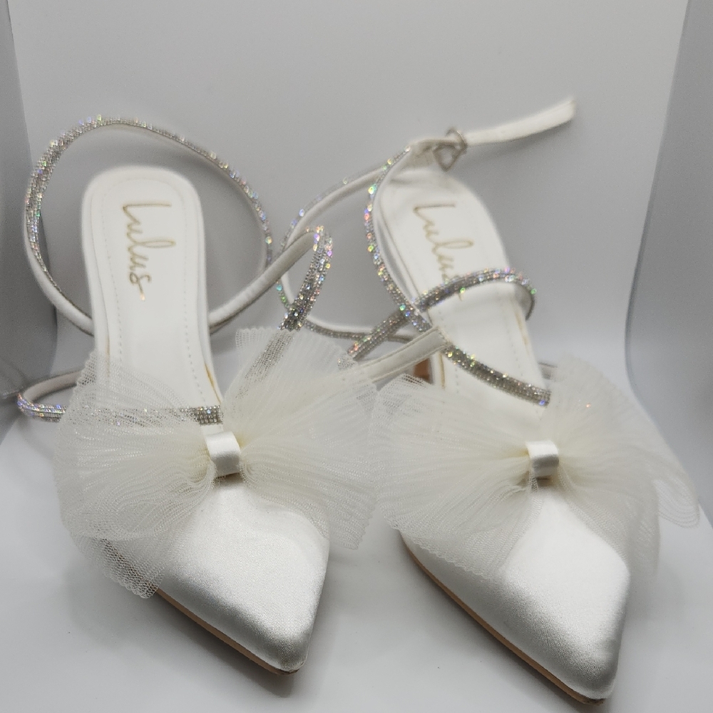 Lulu's Silver and White Satin Bow Heels